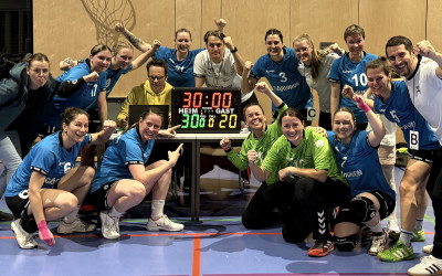 Zum ersten Advent holen sich die Turbobienen den nächsten Sieg! 💙🐝